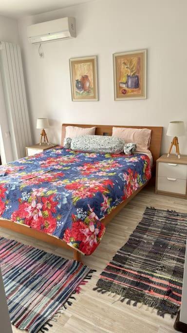 Kazanlak Large Guest House Apartment Near The Center With Full Kitchen & Dining Room, King Beds, Garden Patio, Free Parking & Self Check-In Extérieur photo