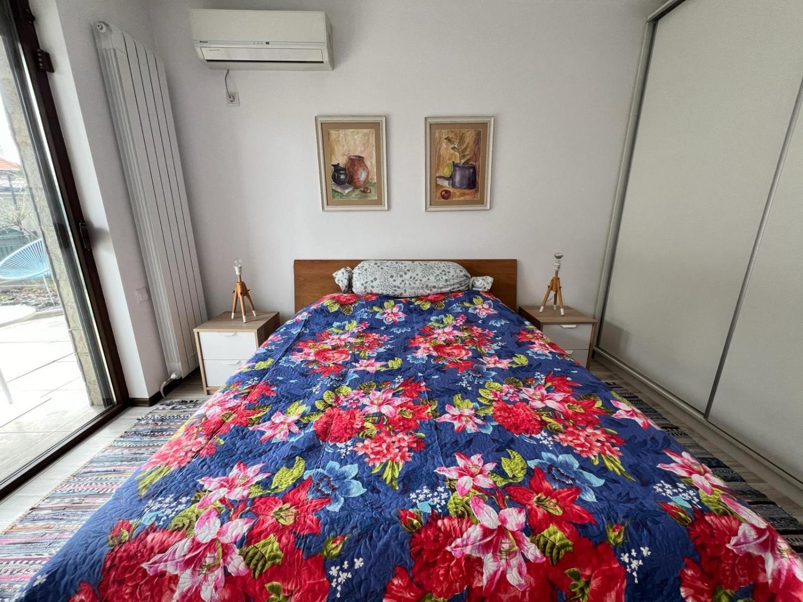 Kazanlak Large Guest House Apartment Near The Center With Full Kitchen & Dining Room, King Beds, Garden Patio, Free Parking & Self Check-In Extérieur photo